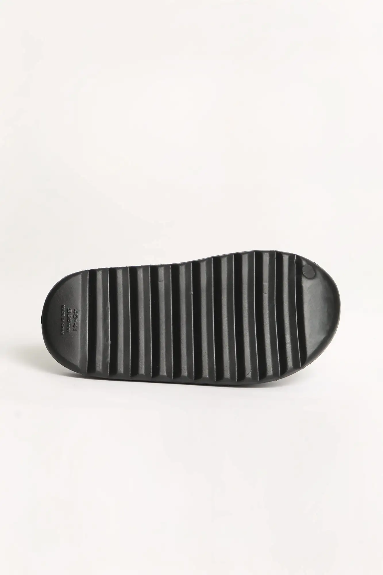 Amnesia Mens Basic Slides