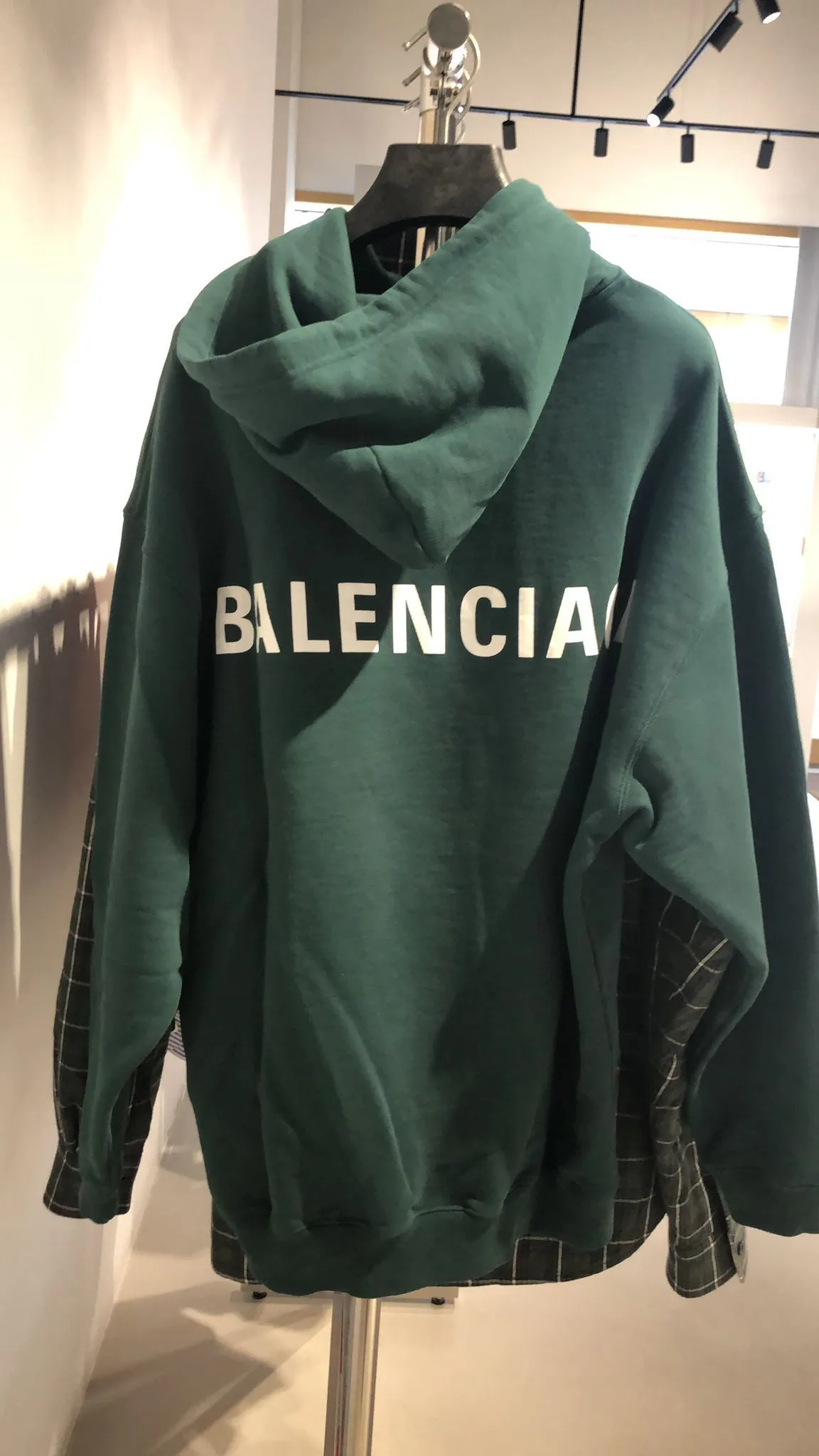 BALENCIAGA  |Street Style Skater Style Luxury Outlet