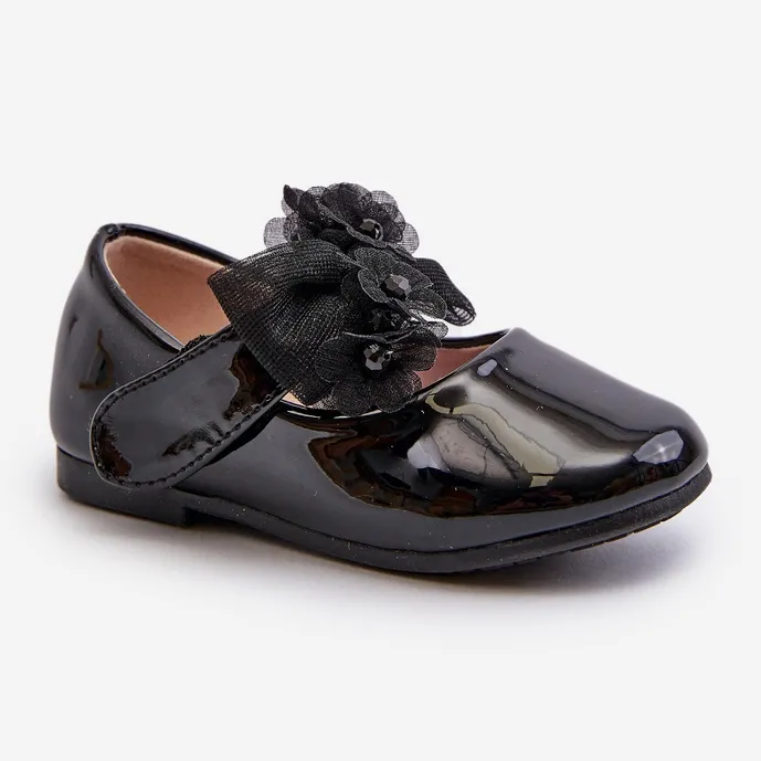 Patent leather children's ballerina shoes with Velcro and a bow, Black Olessa