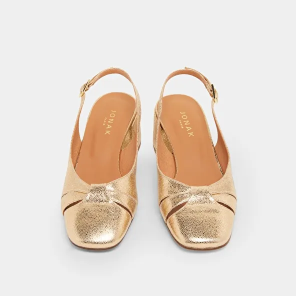 Square-toe ballet flats in gold cracked leather