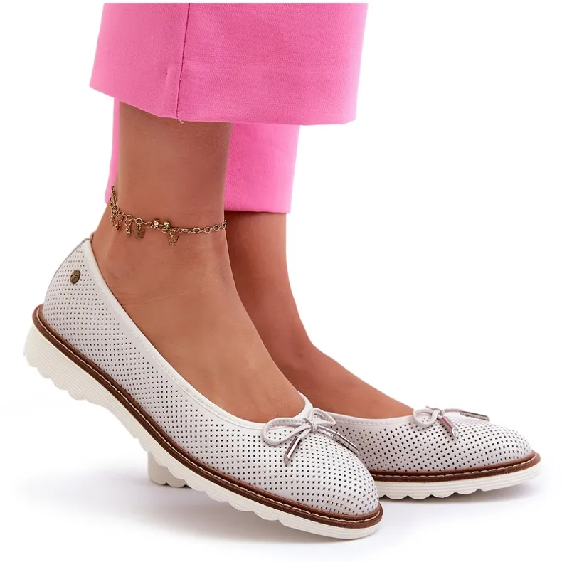 Women's Openwork Ballerina Shoes Made of Natural Leather Maciejka P6509-11 White